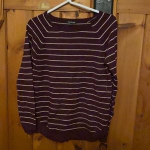 Size Small long sleeve sweater Pink Clover